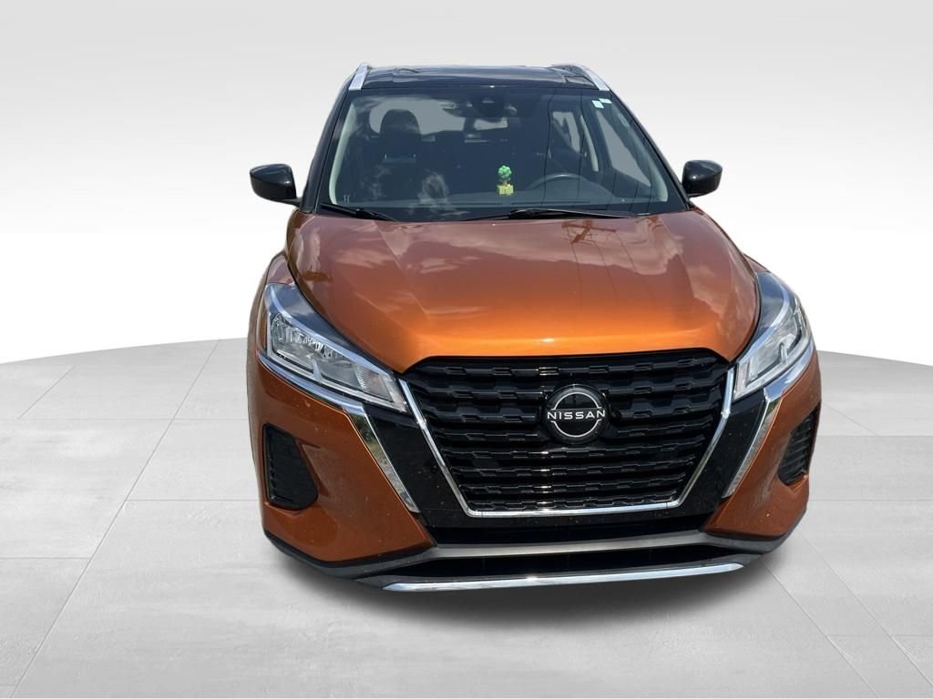 Used 2023 Orange Nissan SV image 30