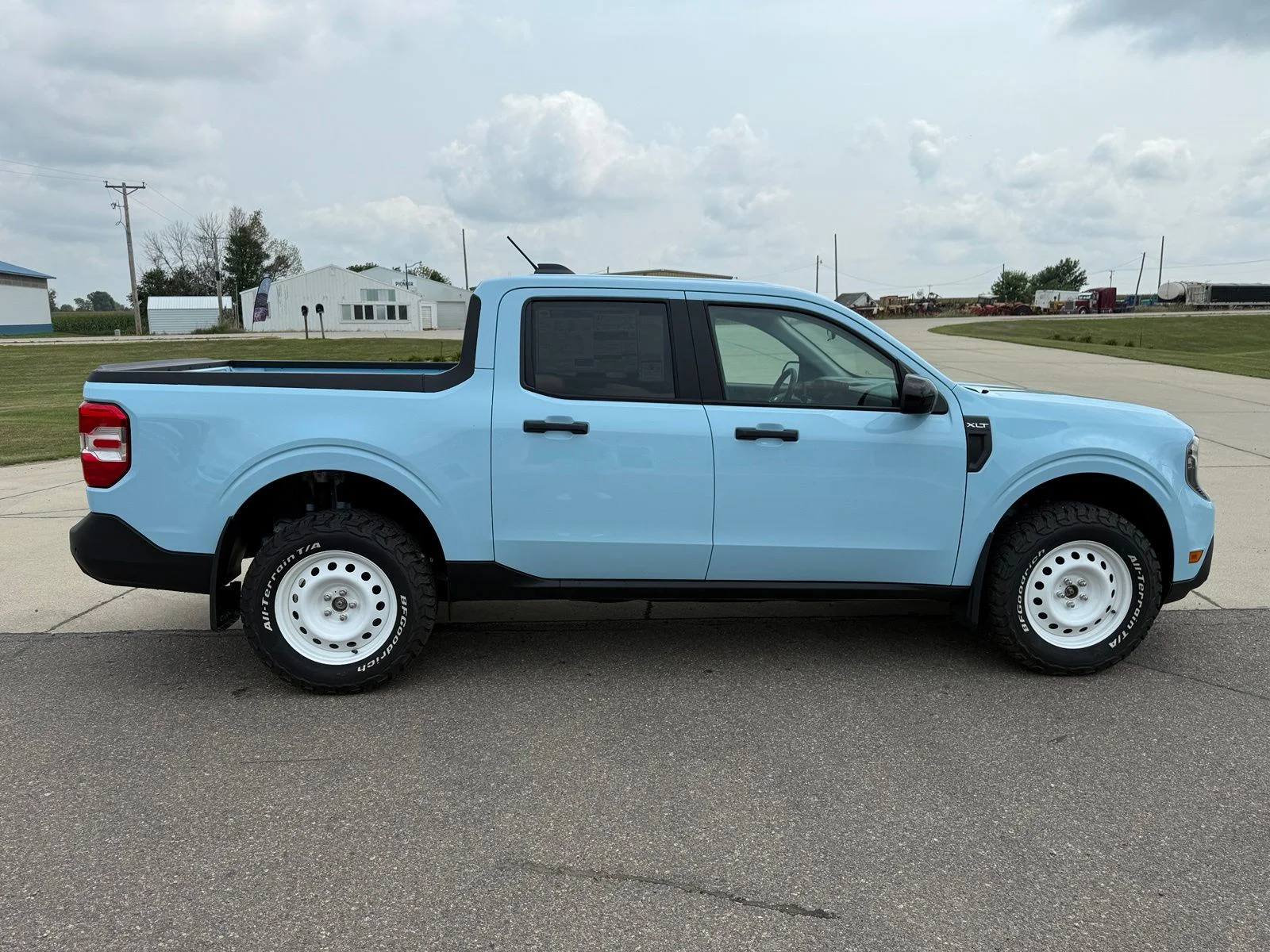 2026 Ford Maverick XLT - Photo 9