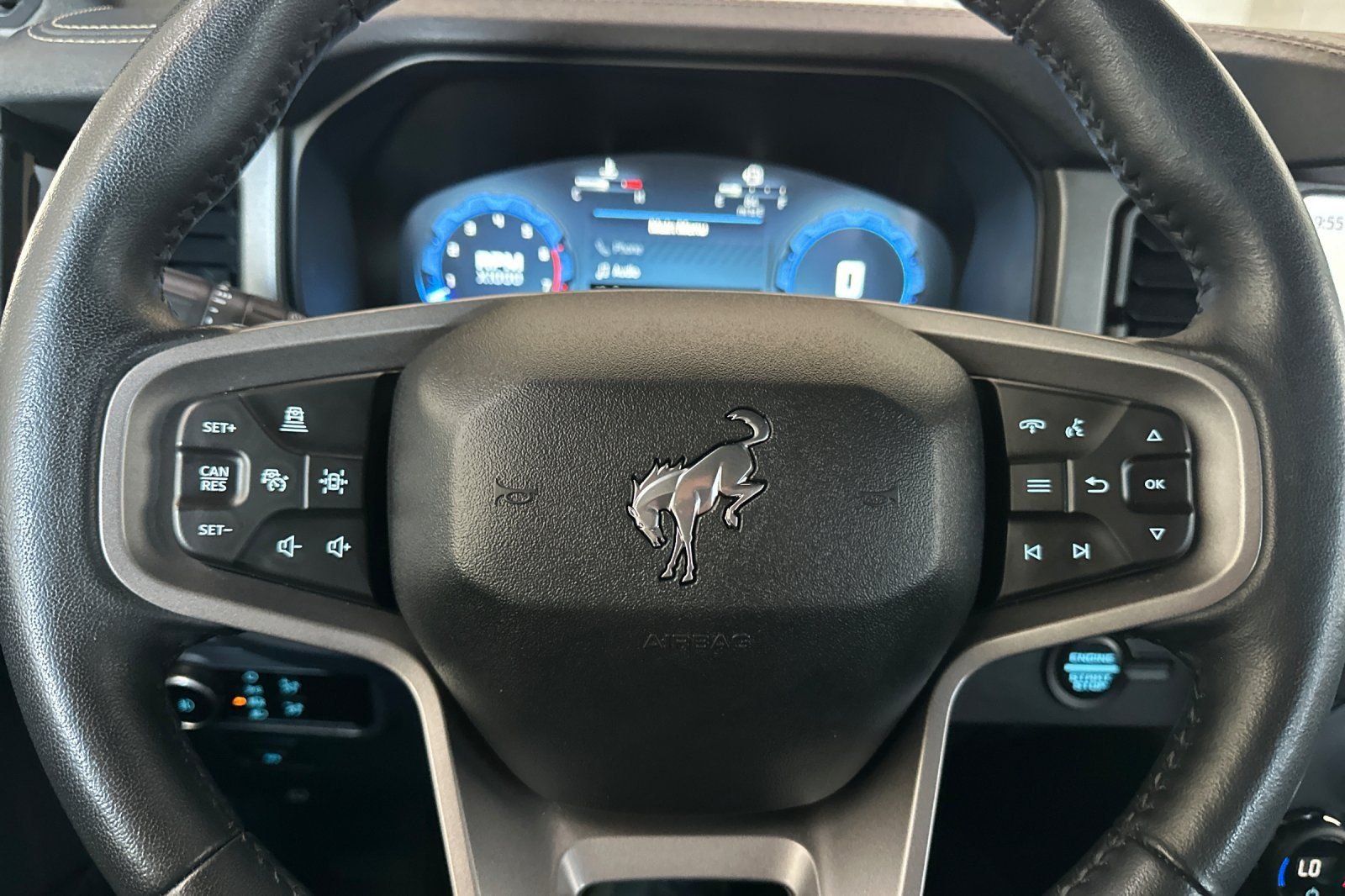 Used 2025 Gray Ford Badlands image 25