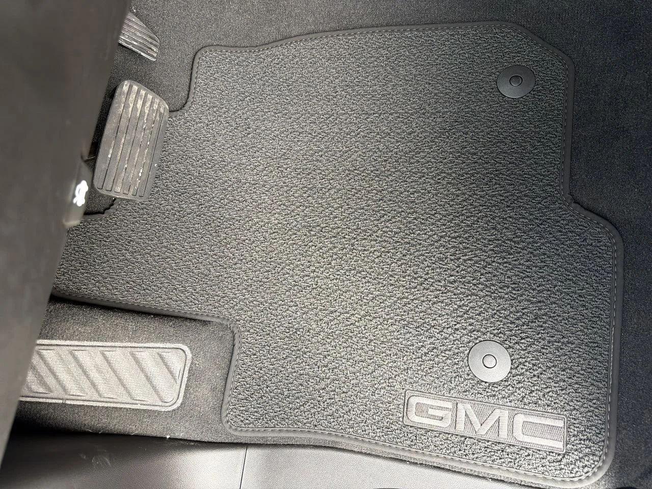 New 2026 Titanium Rush Metallic GMC Denali image 30