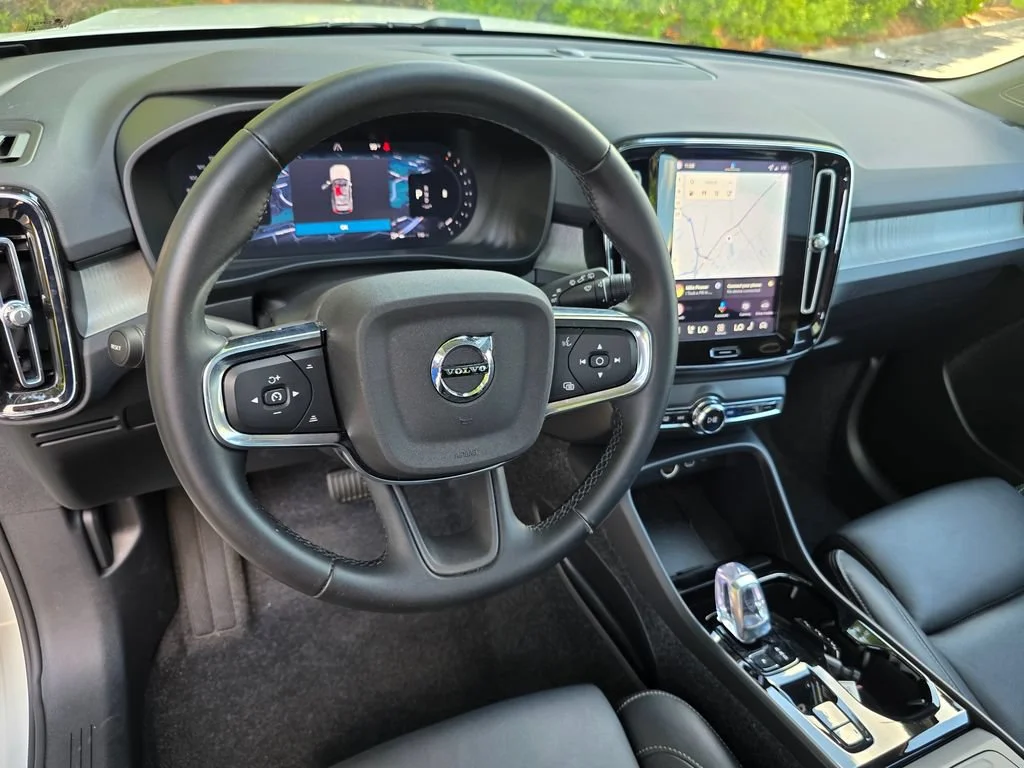 Used 2026  Volvo Plus image 15