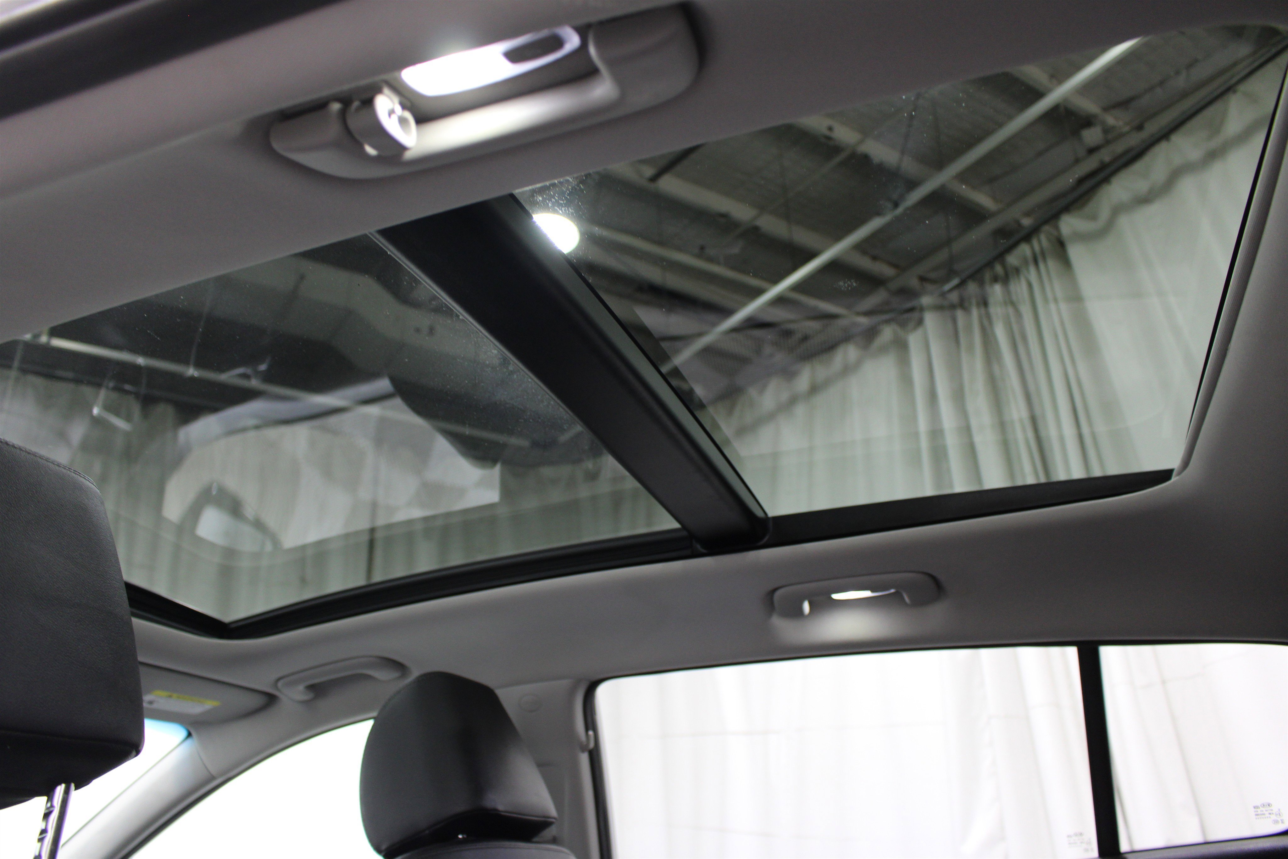 Used 2021 Sparkling Silver Kia EX image 22