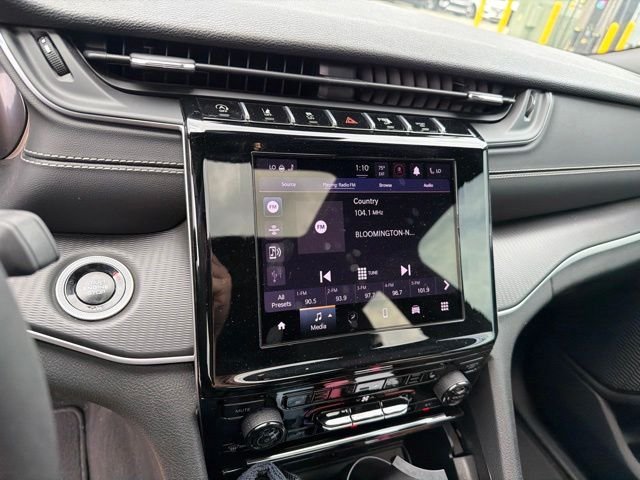 Used 2024 Gray Jeep Altitude X image 8