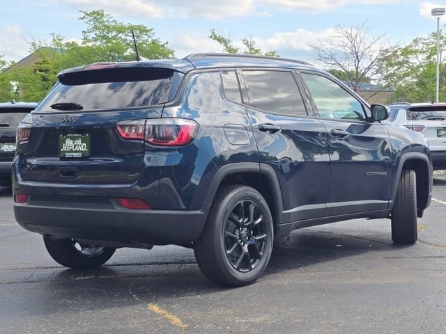 New 2026 Fathom Blue Pearl Coat Jeep Latitude image 25
