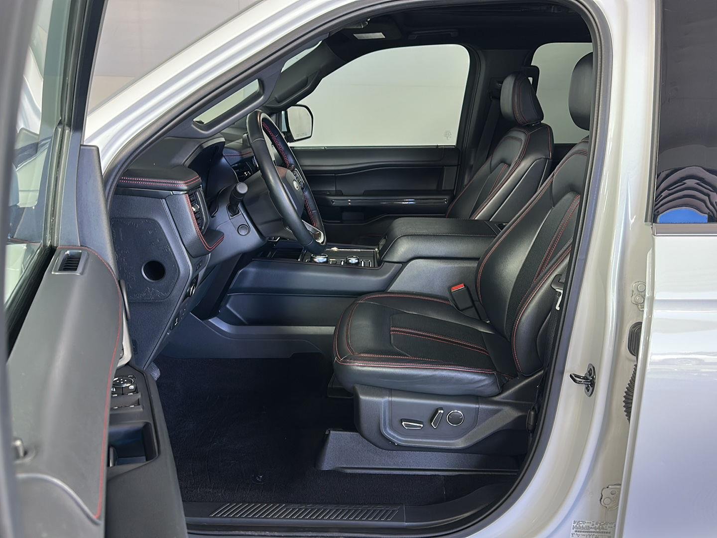 Used 2023 Oxford White Ford Limited image 7