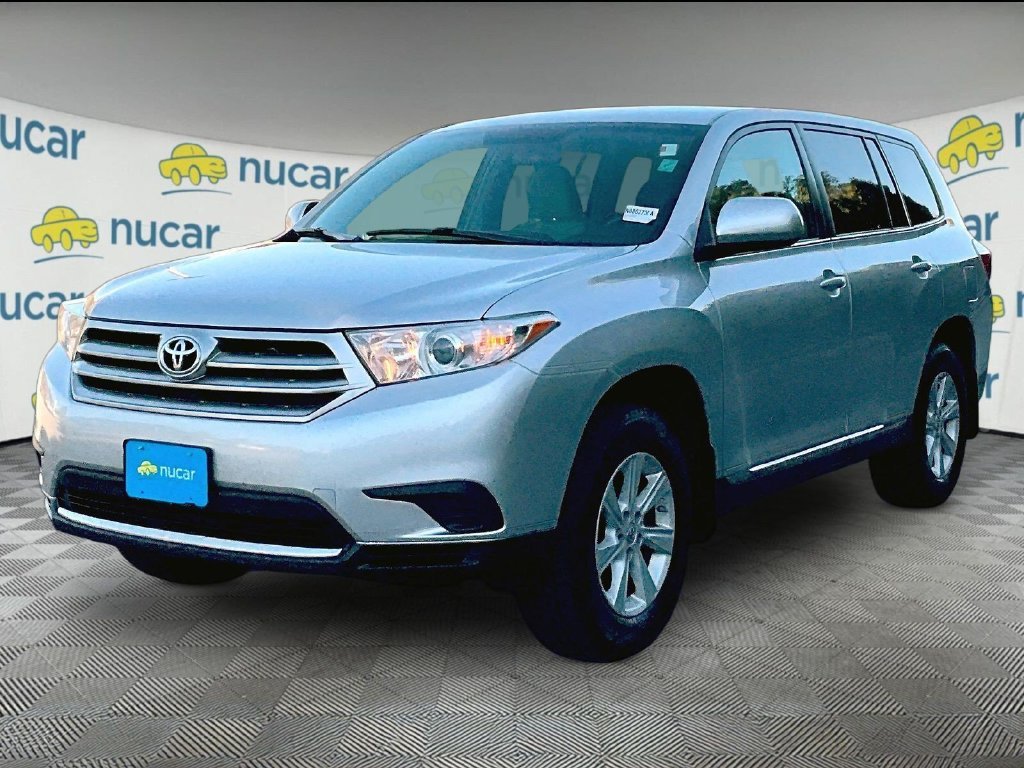 Used 2013 Silver Toyota Base image 3