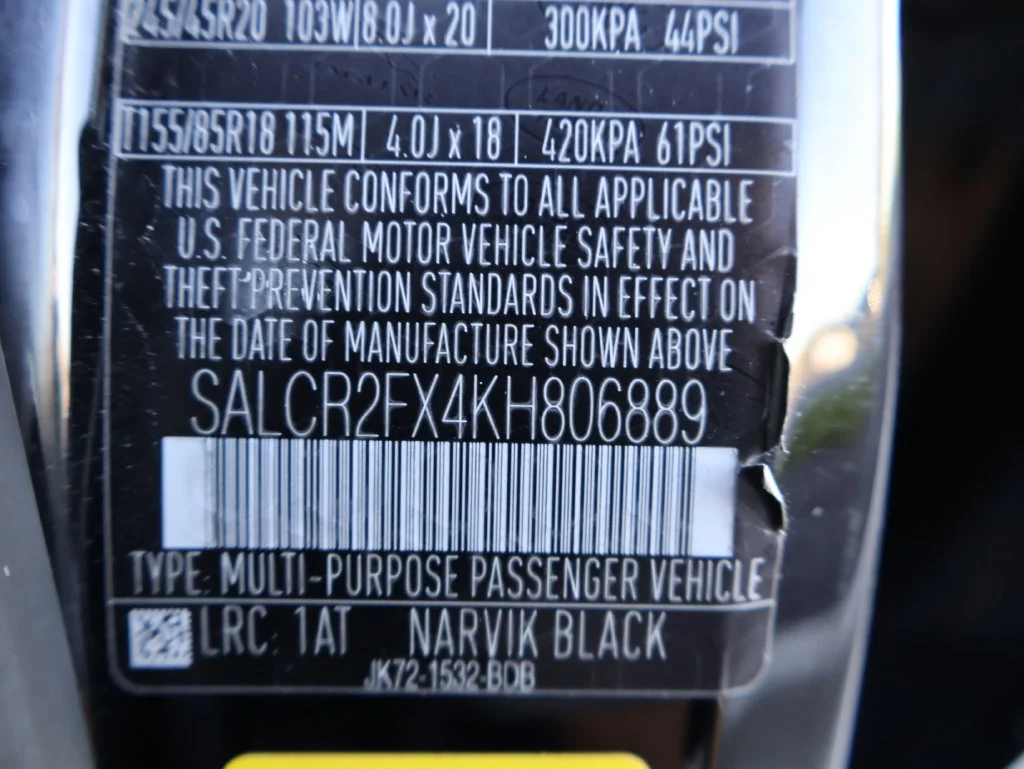 Used 2019  Land Rover  image 41