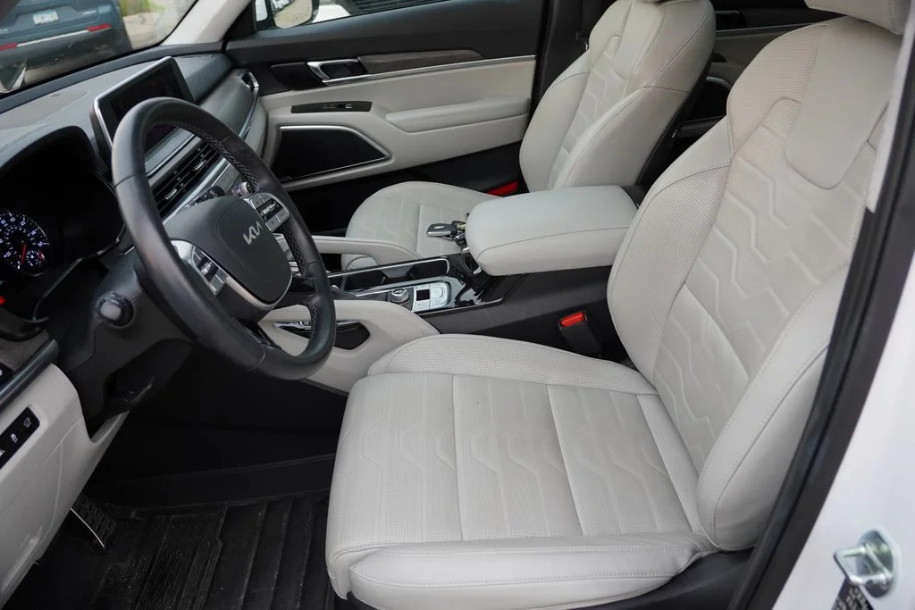 Used 2022 Glacial White Pearl Kia SX image 6