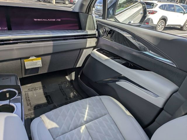 2025 Cadillac Escalade IQ Luxury 1 - Photo 18