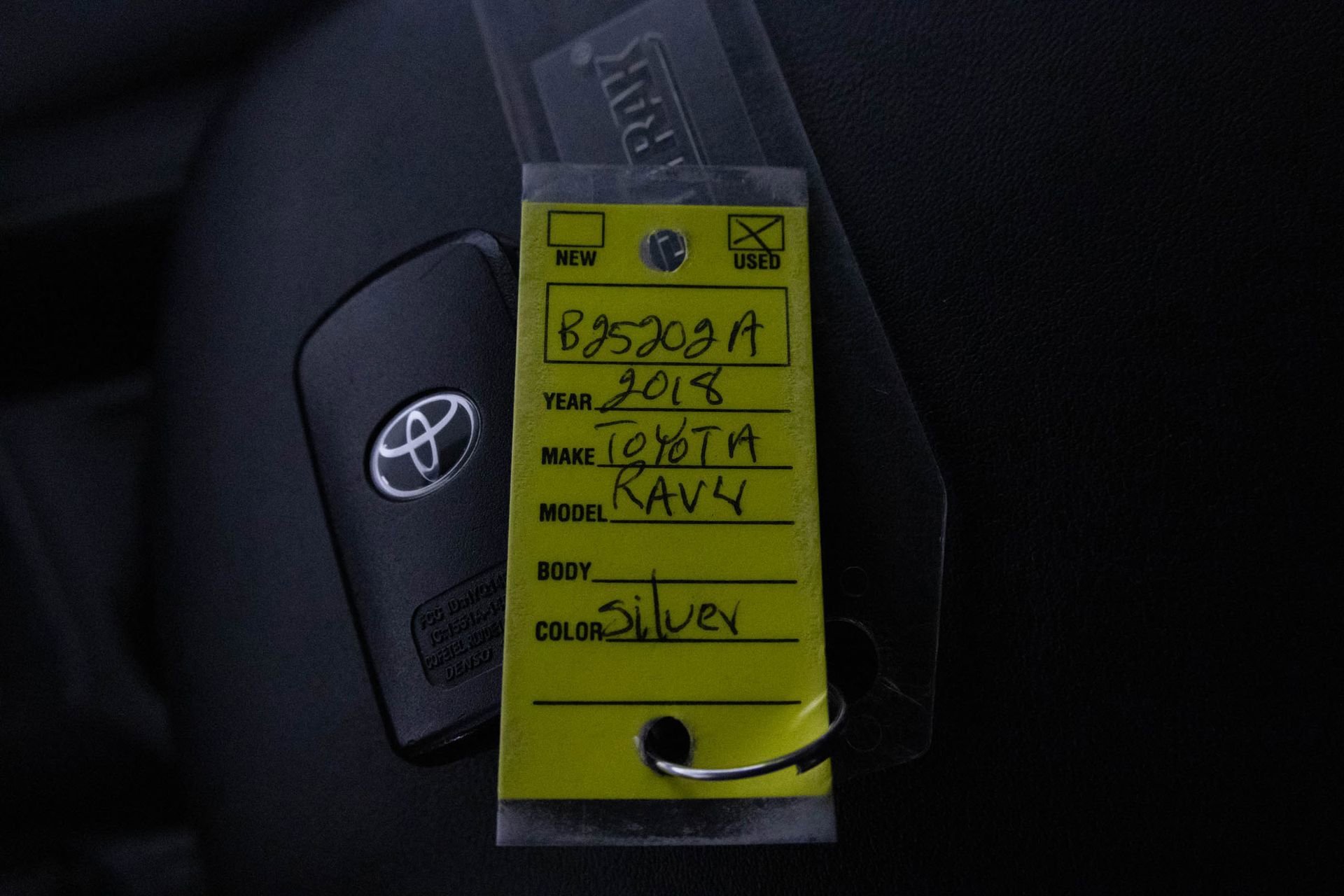 2018 TOYOTA RAV4 - Image 25