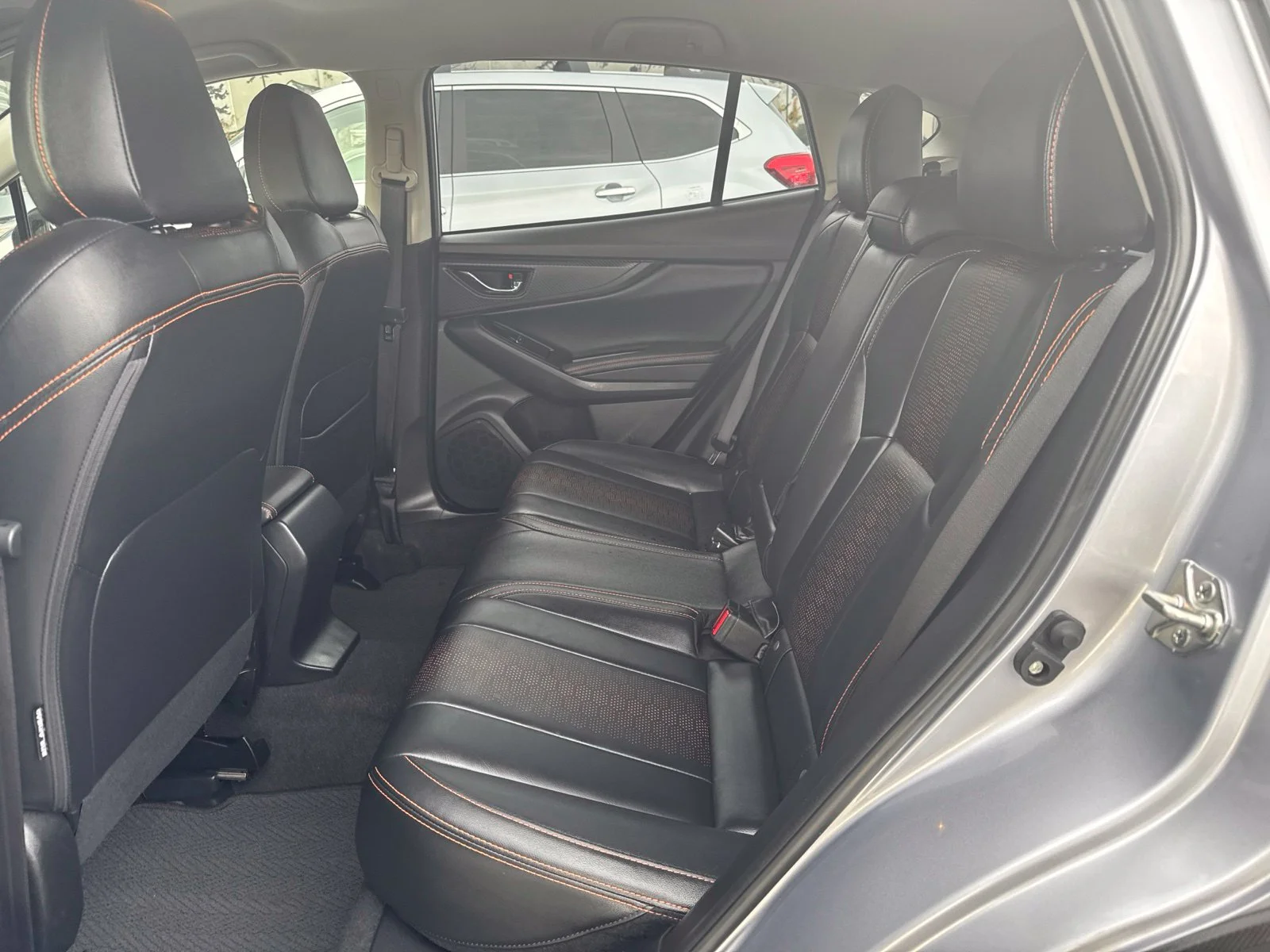 Used 2023 Ice Silver Metallic Subaru Limited image 14