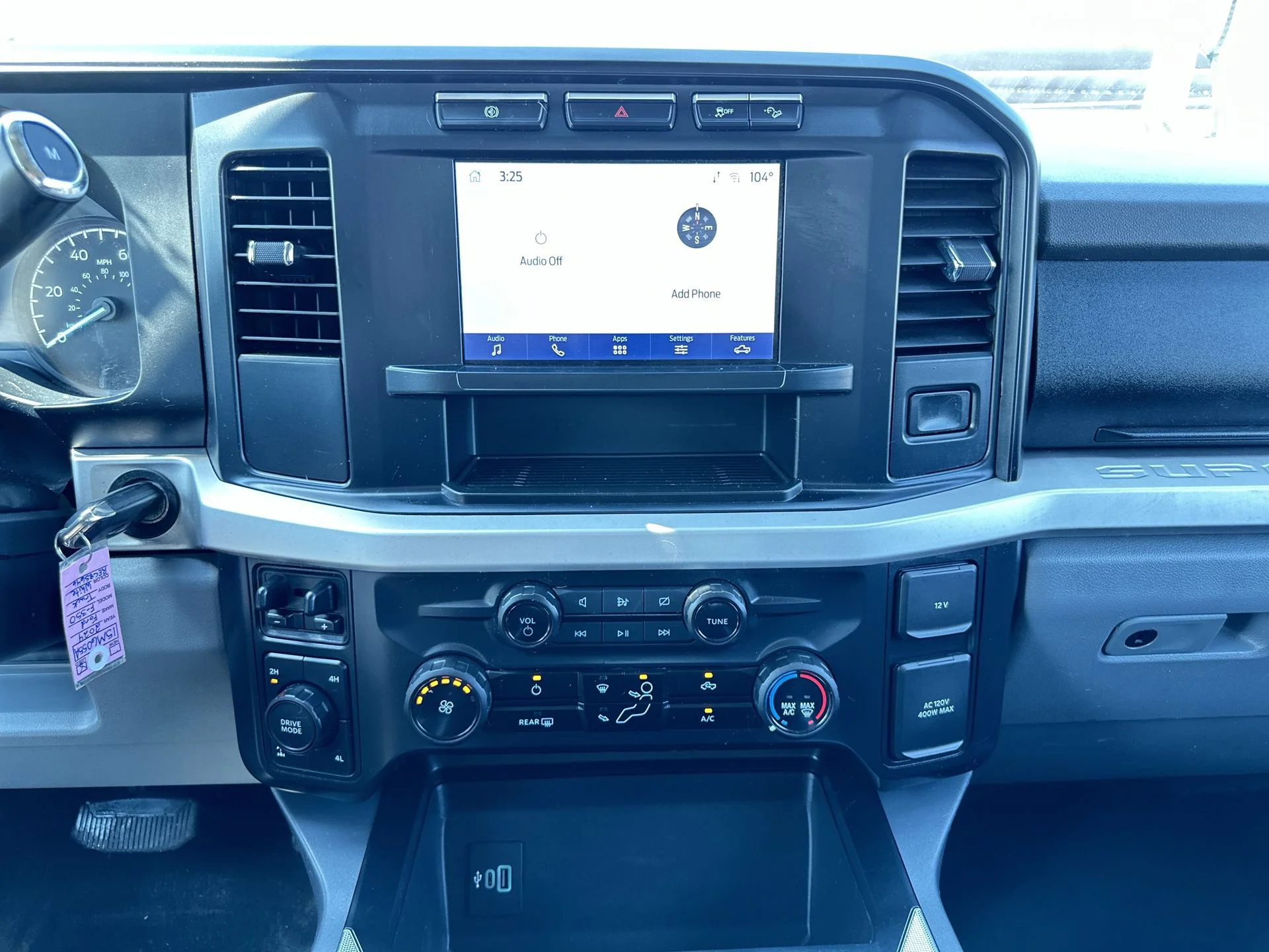 Used 2024 Oxford White Ford XLT image 18
