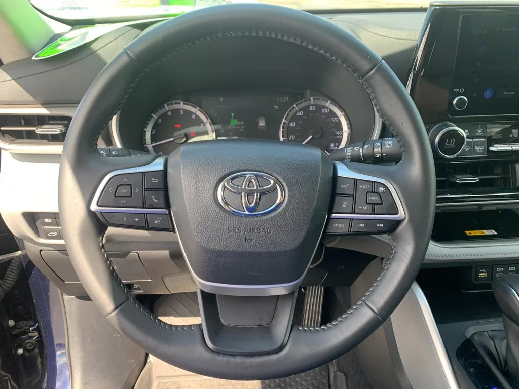Used 2024  Toyota XLE image 26