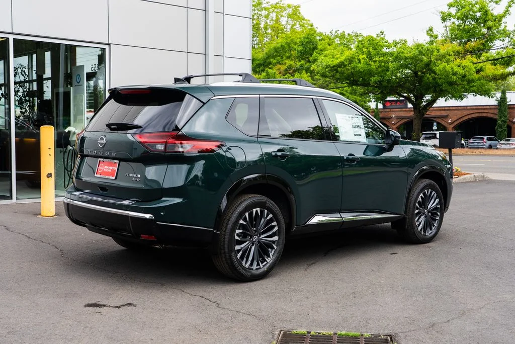 New 2026 Obsidian Green Pearl Nissan Platinum image 6