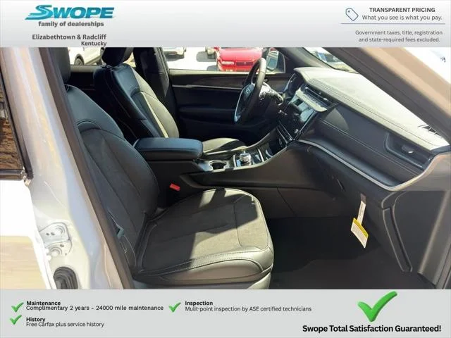 New 2026 Bright White Clear-Coat Exterior Paint Jeep Laredo image 9
