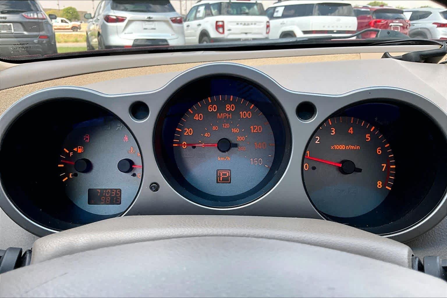 Used 2004 Red Opulence Metallic Nissan SE image 25