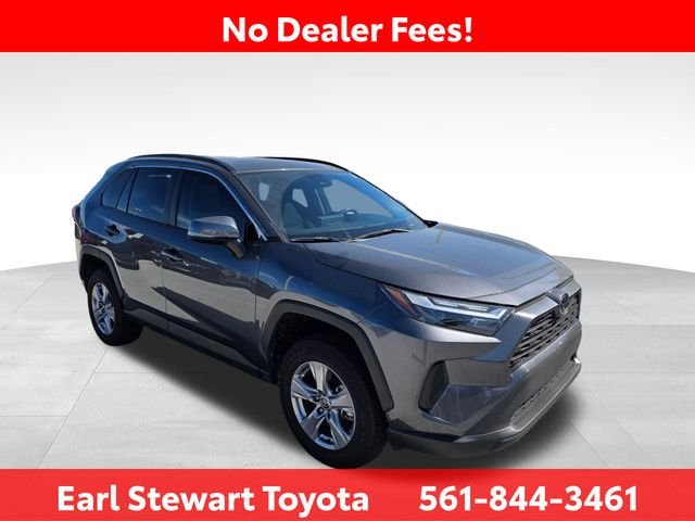Used 2025 Gray Toyota XLE image 3