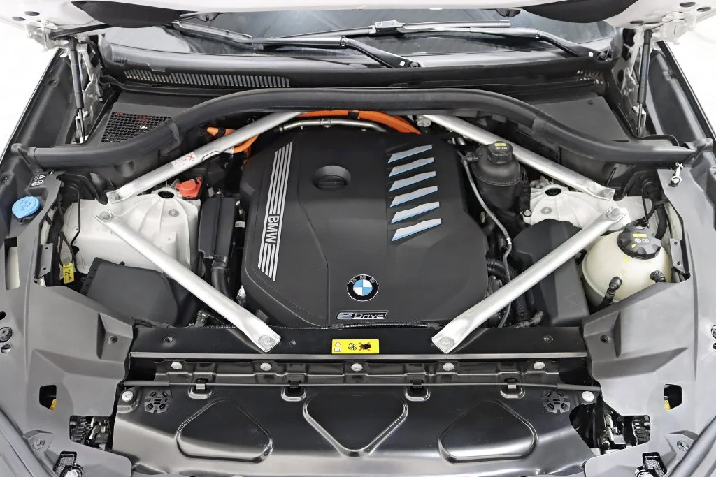 Used 2023 White BMW xDrive45e image 48