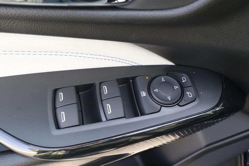 2026 Chevrolet Trax LT - Photo 18
