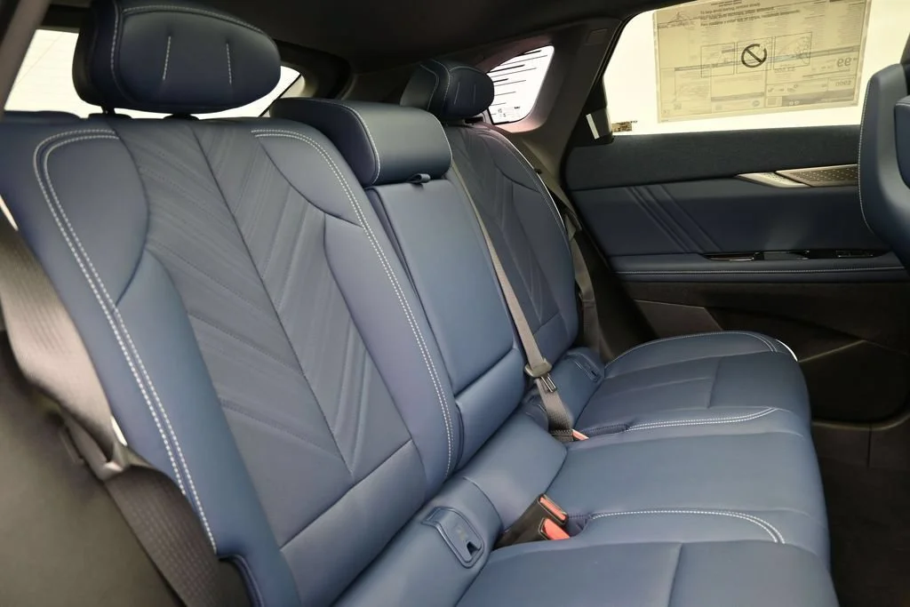 2027 Cadillac OPTIQ Premium Sport - Photo 34