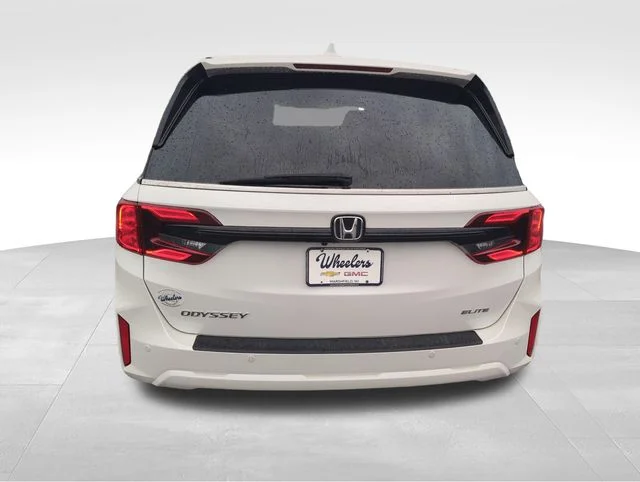 Used 2025 White Honda Elite image 4