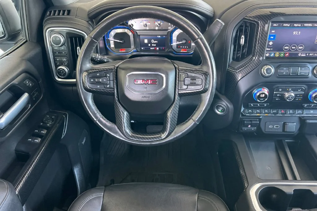 Used 2021 Gray GMC SLT image 17