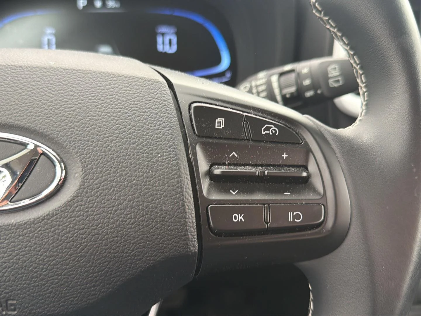 Used 2023 Intense Blue Hyundai Limited image 11