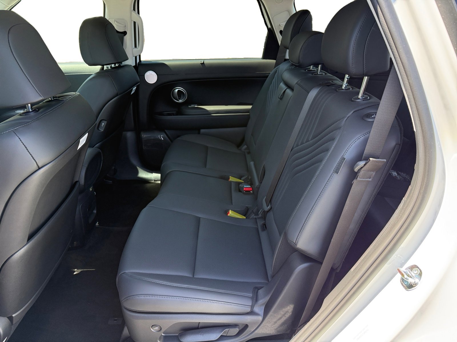 New 2026 Creamy White Pearl Hyundai SEL Premium 8P image 16