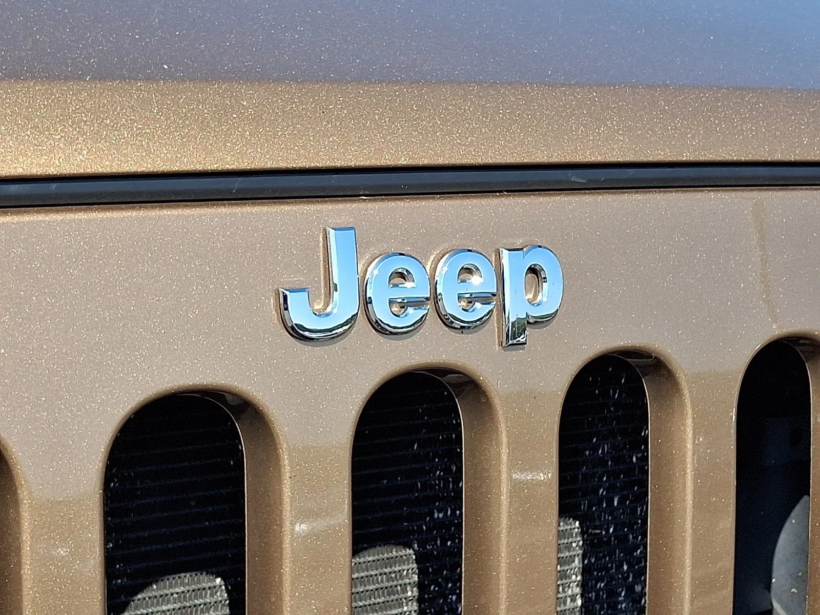 Used 2015 Copper Brown Pearlcoat Jeep Sport image 31
