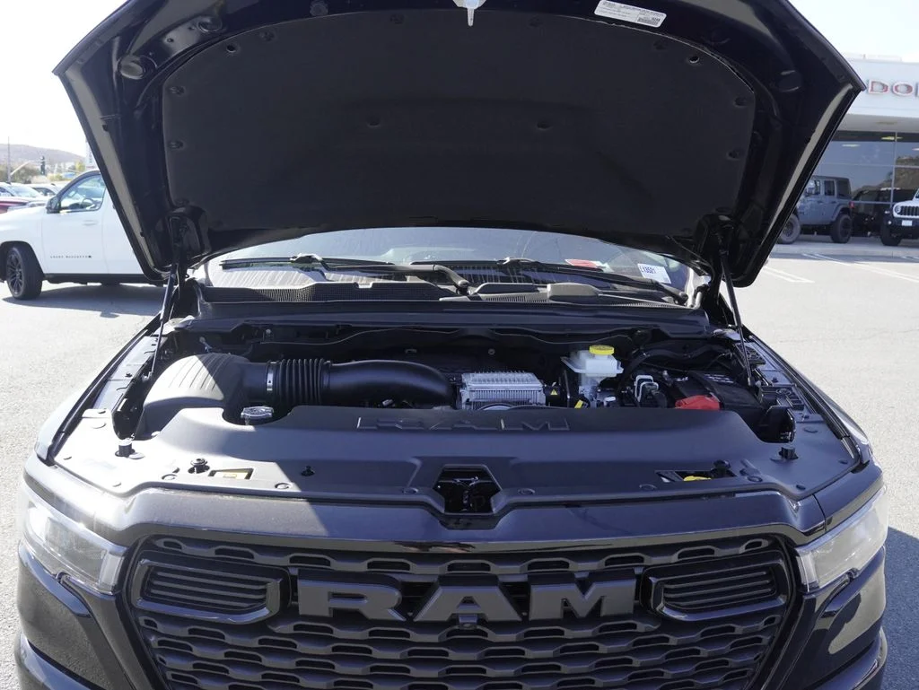 New 2026 Diamond Black Crystal Pearl-Coat Exterior Paint RAM Big Horn/Lone Star image 29