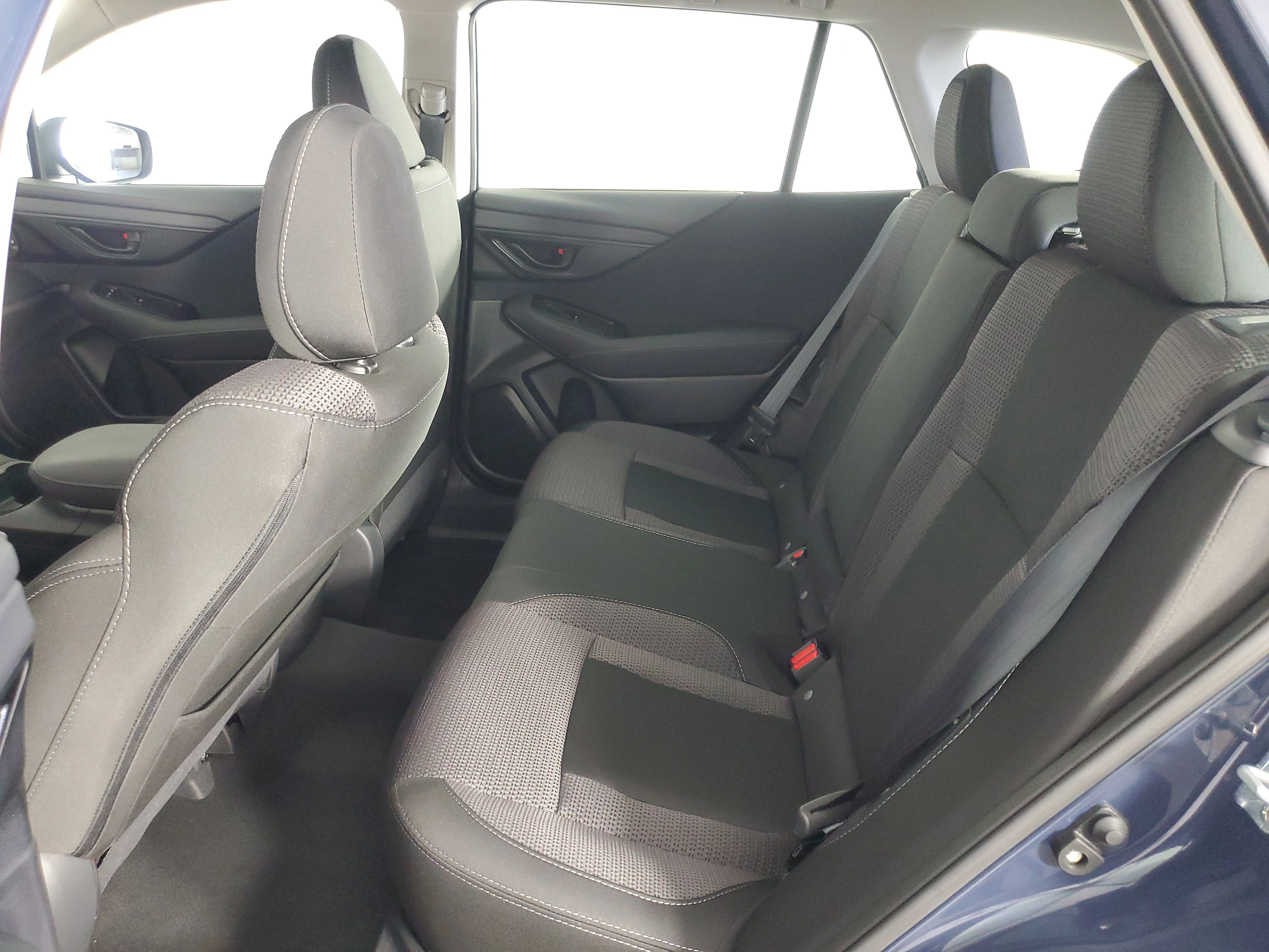 Used 2025 Cosmic Blue Pearl Subaru 2.5i image 13