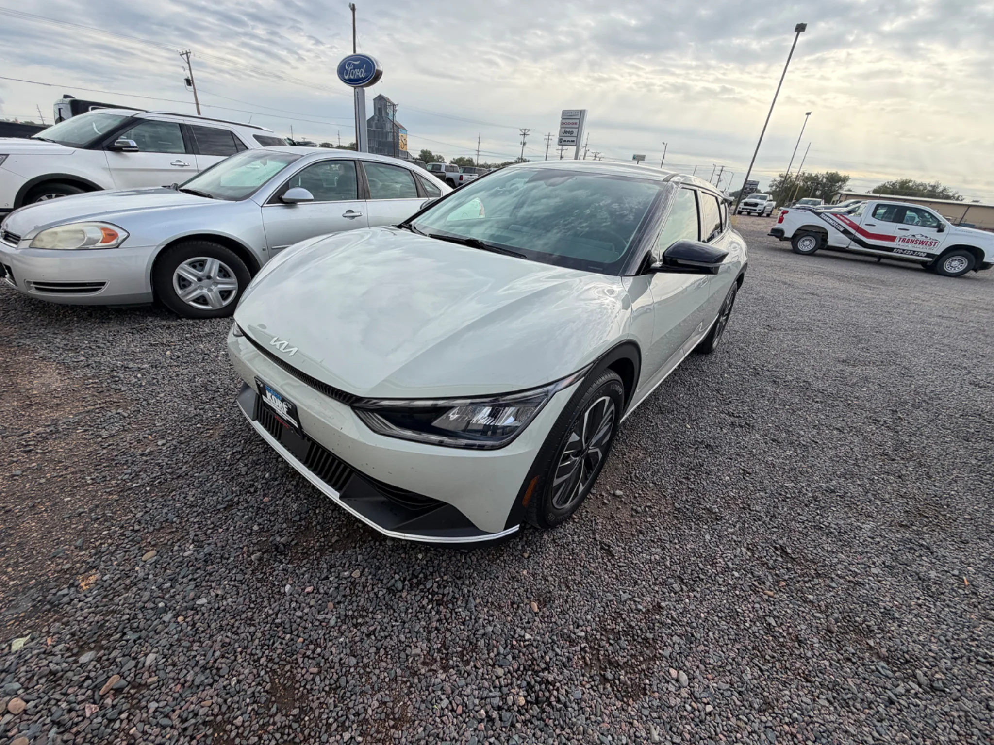 Used 2024 Glacier Kia Light Long Range image 29
