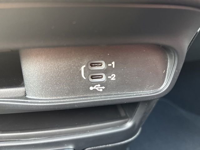 2026 Chrysler Pacifica Select - Photo 13