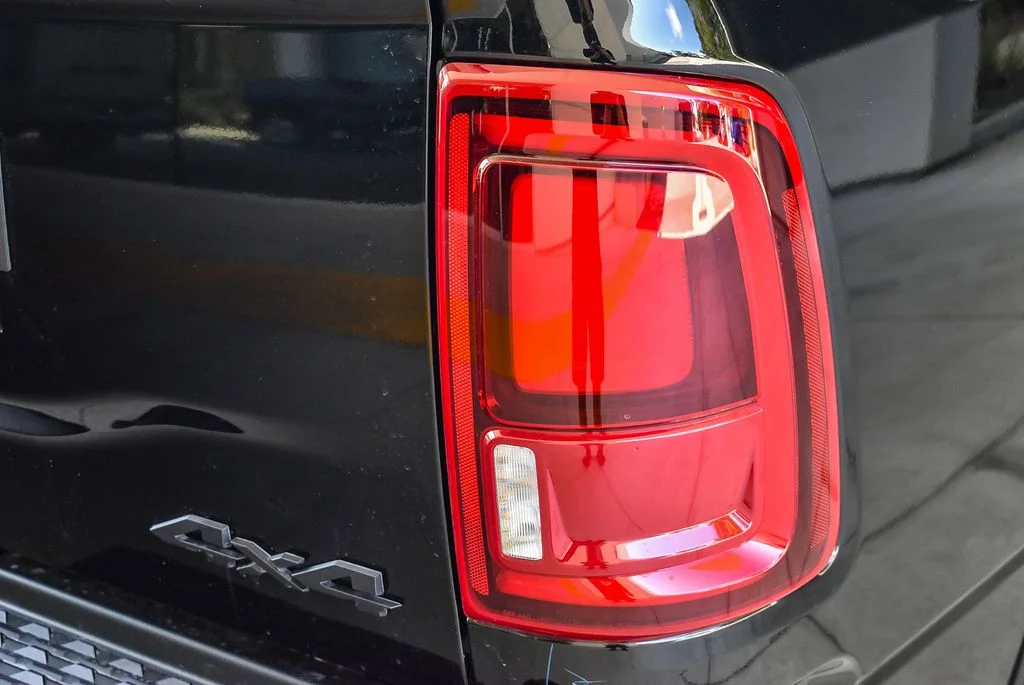 New 2026 Diamond Black Crystal Pearl-Coat Exterior Paint RAM Laramie image 7