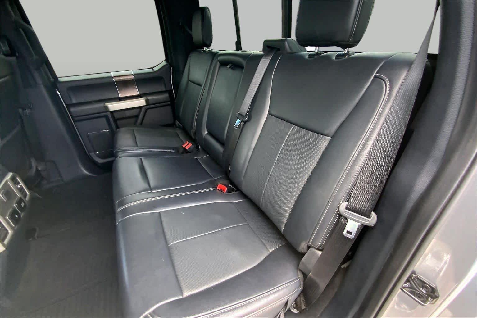 Used 2022 Iconic Silver Metallic Ford LARIAT image 21