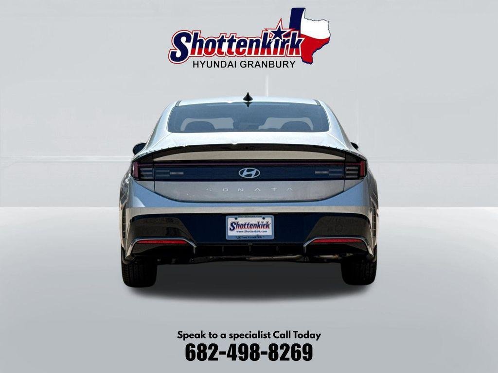 New 2026 Silver Hyundai SEL Sport image 7