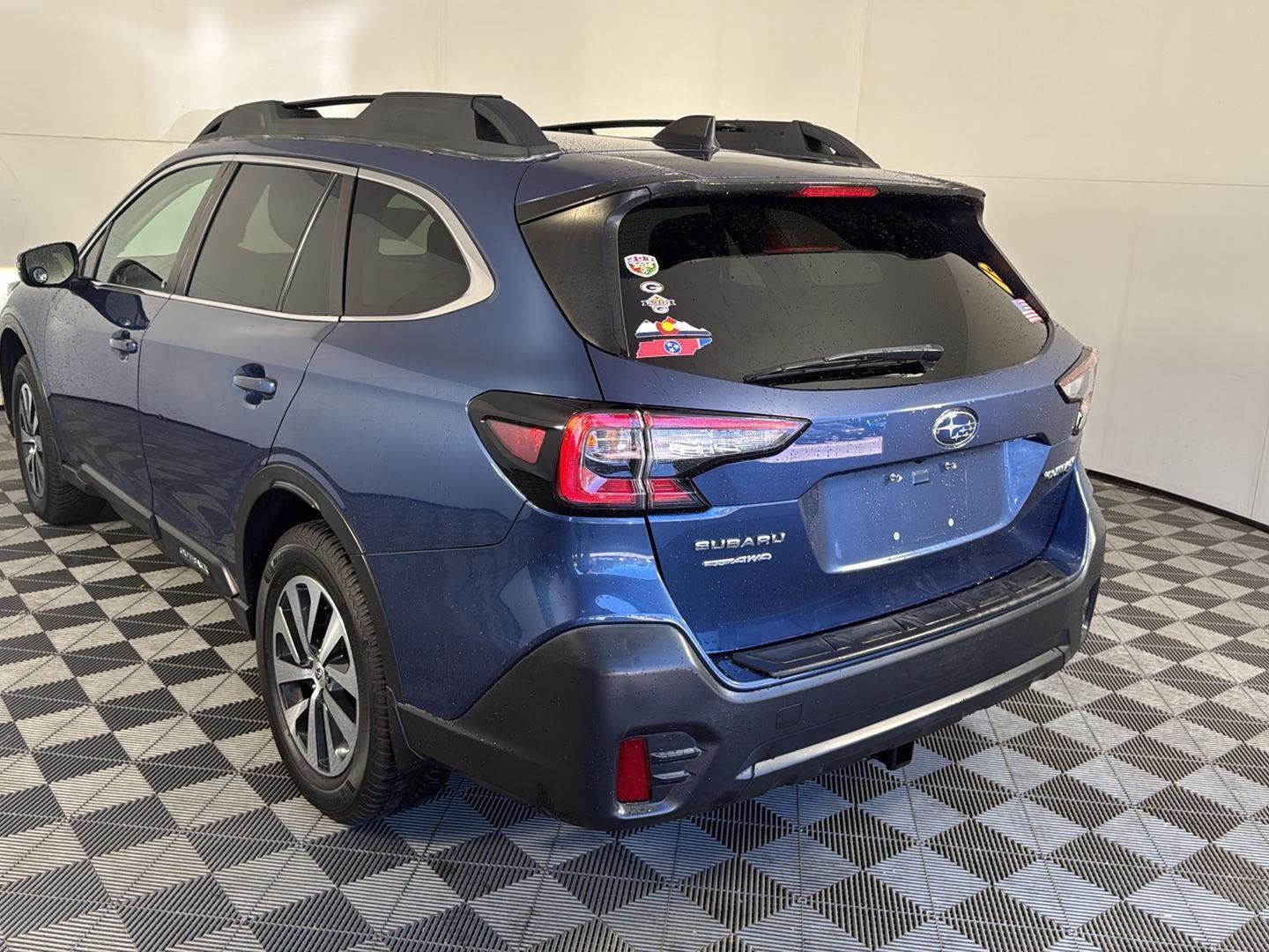 Used 2021  Subaru Premium image 10