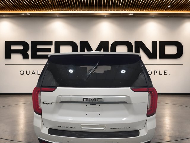 Used 2023 White Frost Tricoat GMC Denali image 6