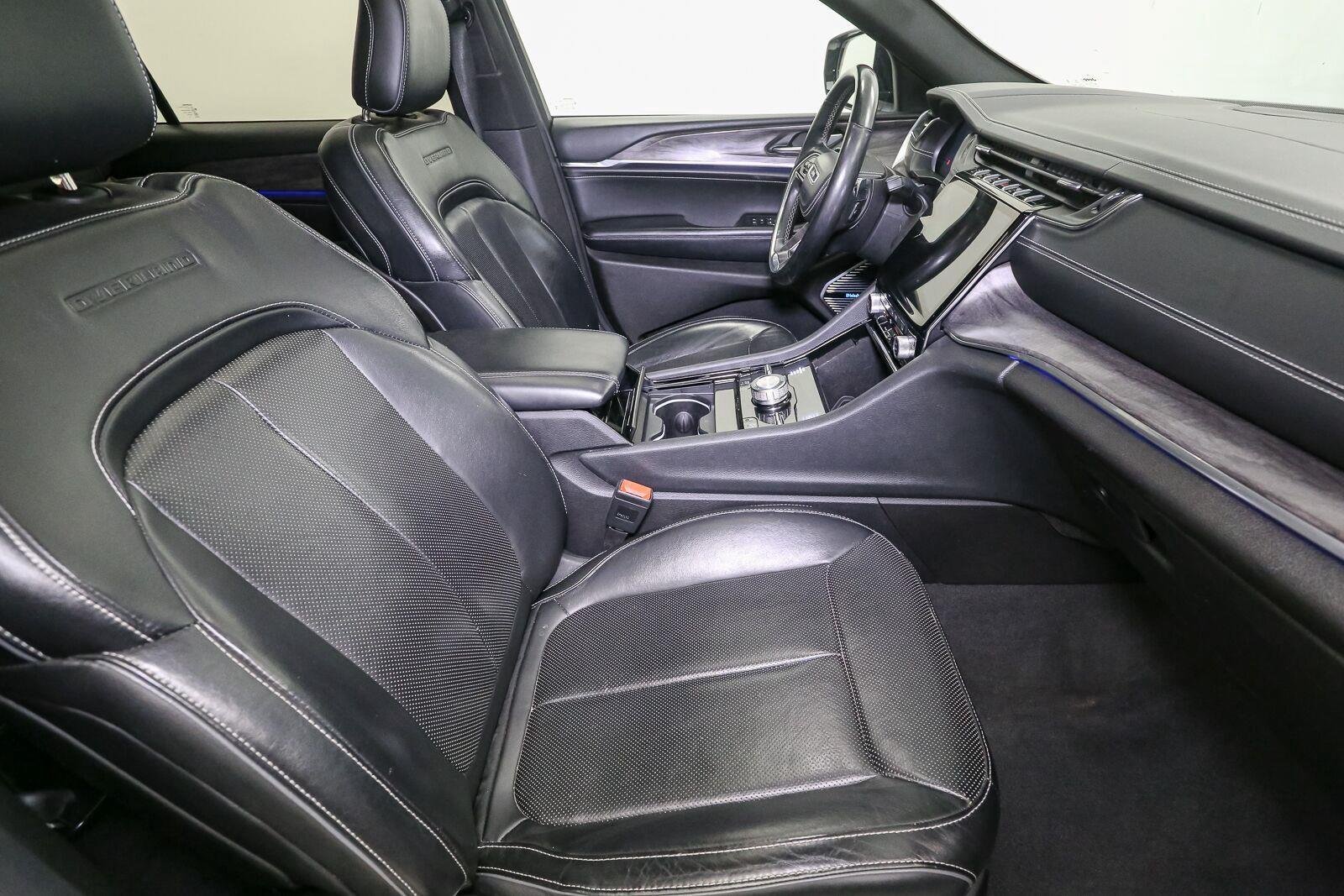 Used 2022 Bright White Clearcoat Jeep Overland image 20