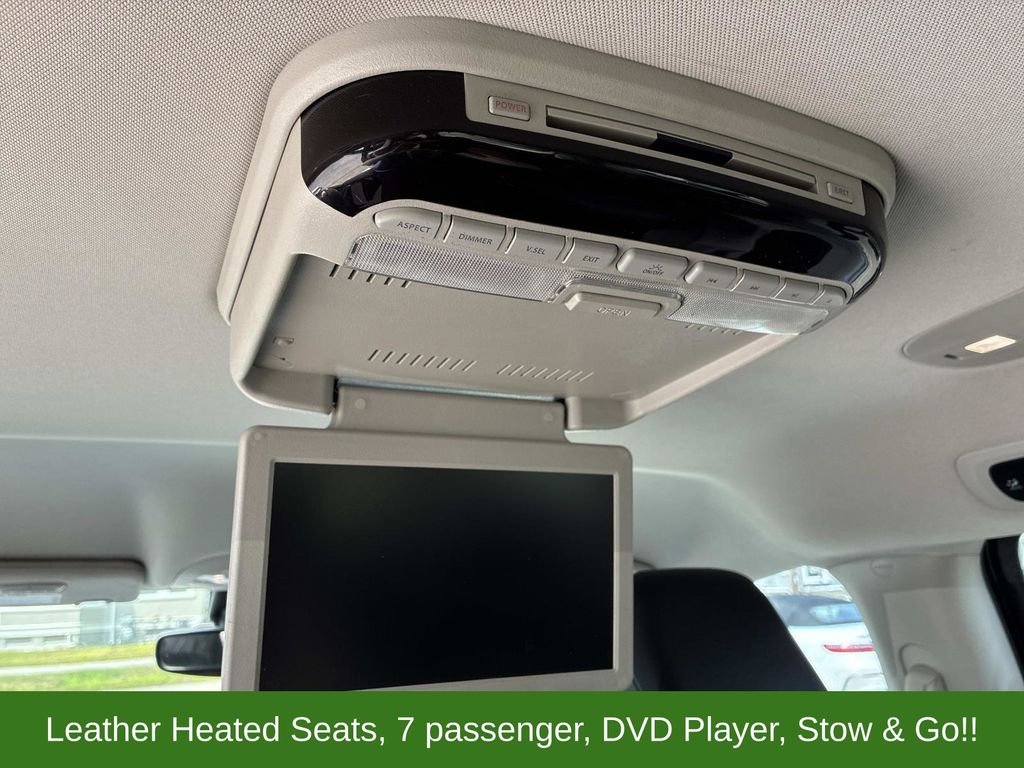Used 2017 Black Chrysler Touring L image 18