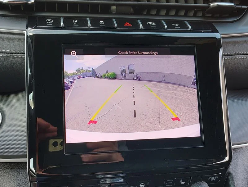 Used 2025 White Jeep Altitude X image 31