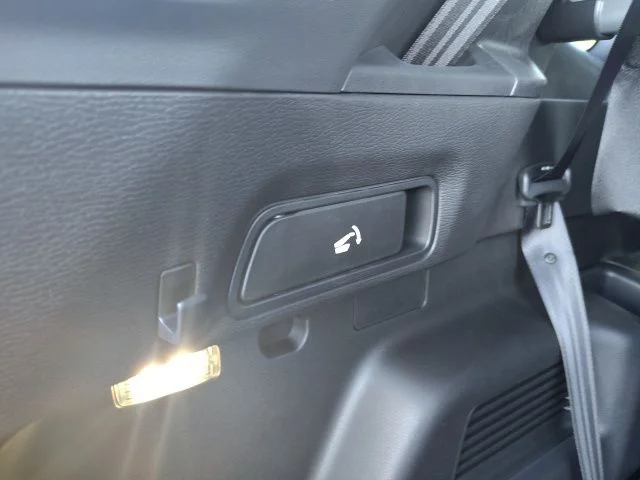 New 2026 Gray Mitsubishi SE image 35