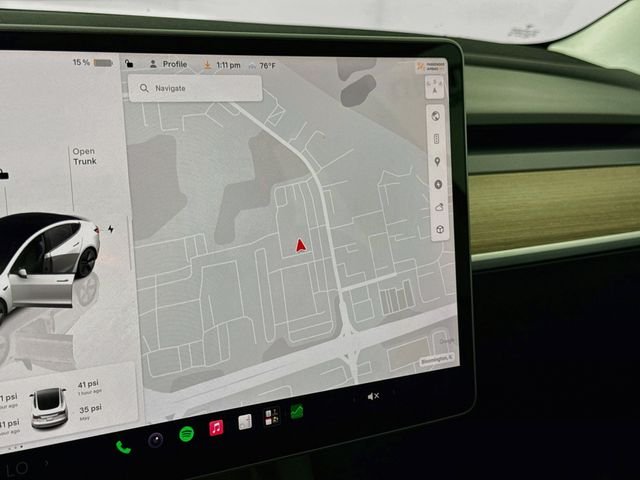 Used 2022 White Tesla Long Range image 12