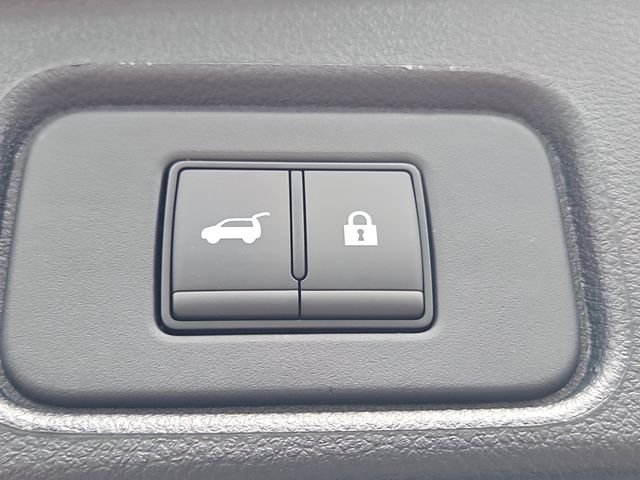 New 2026 Everest White Pearl TriCoat Nissan Rock Creek® image 19