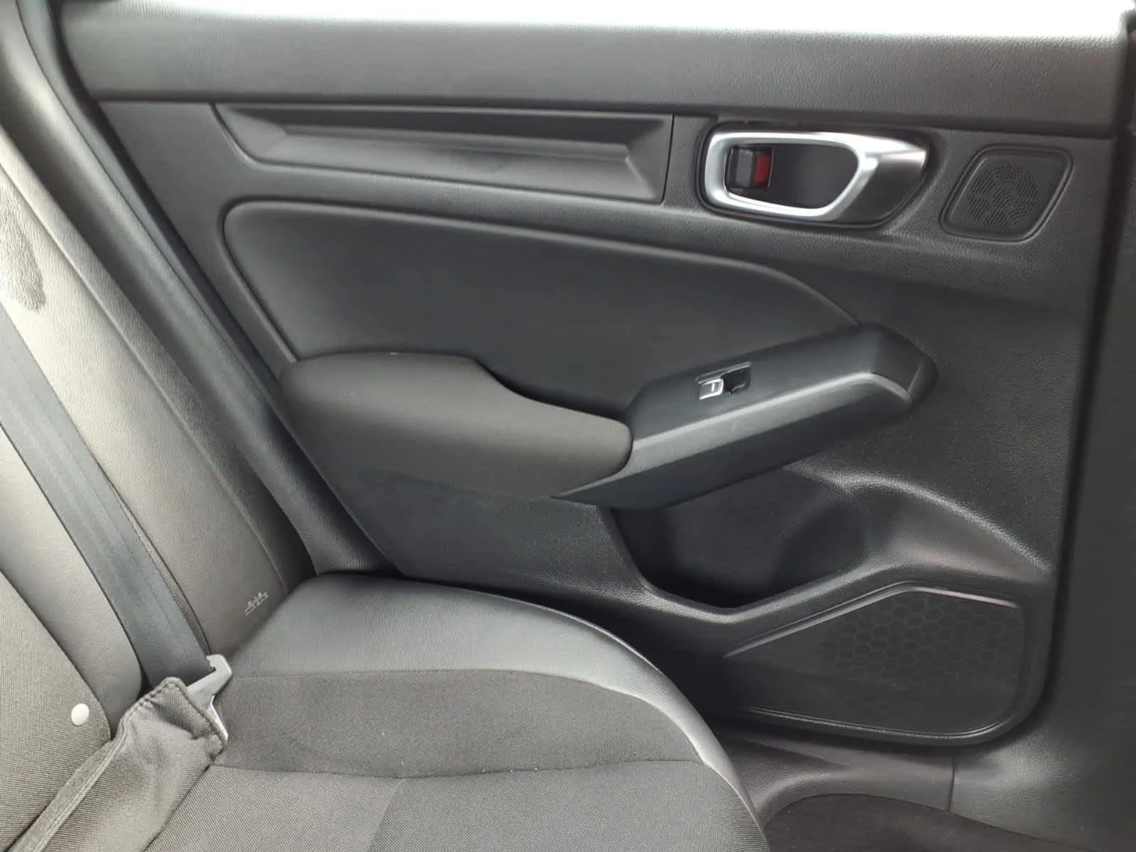 Used 2025 Urban Gray Pearl Honda Sport image 21