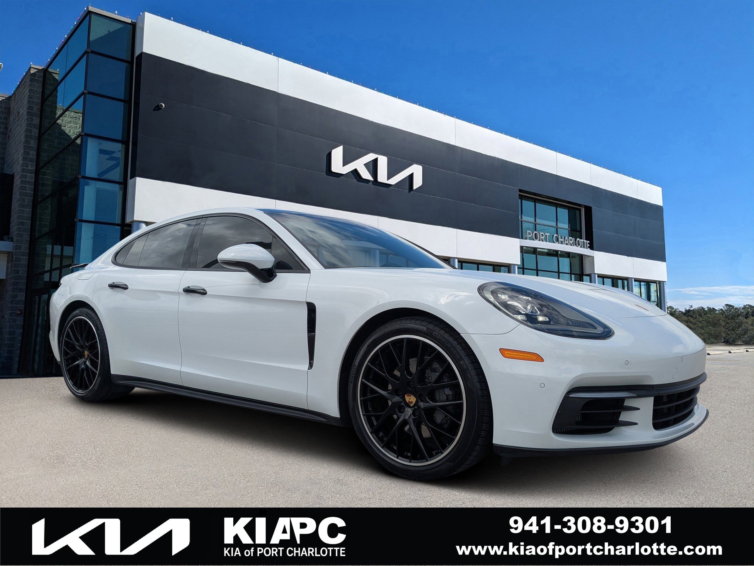2018 Porsche Panamera 4S