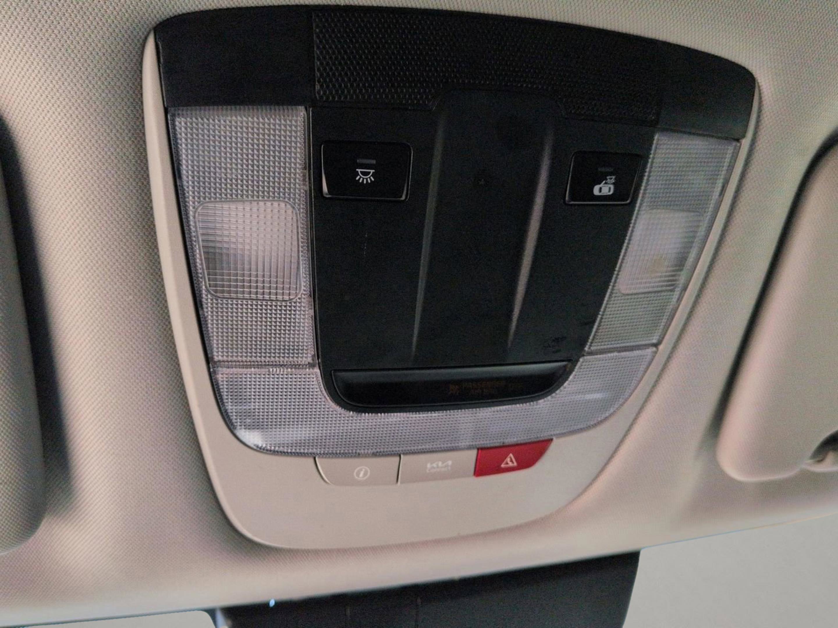 Used 2023 Everlasting Silver Kia EX image 18