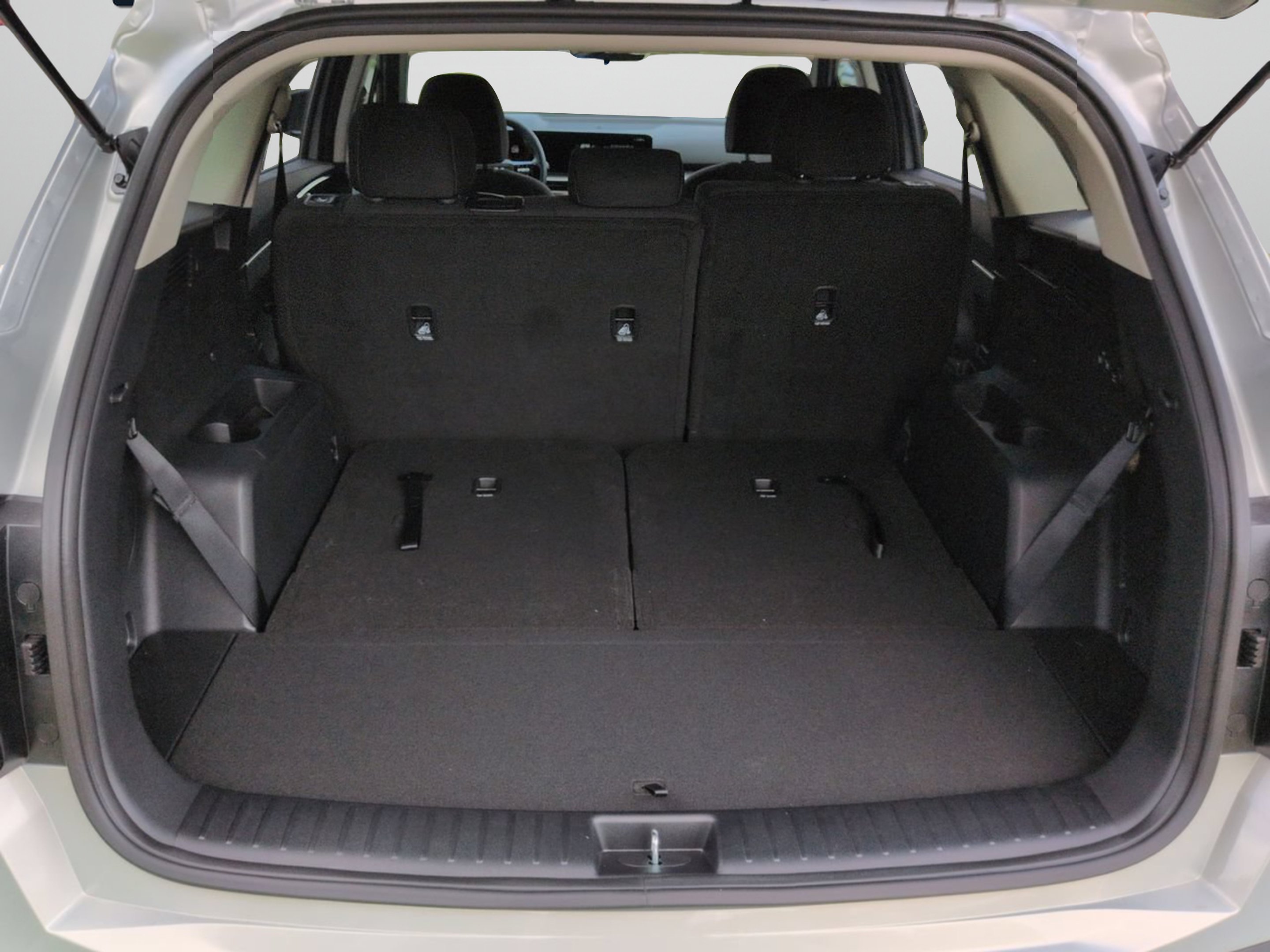 New 2026 Ivory Silver Kia LX image 10