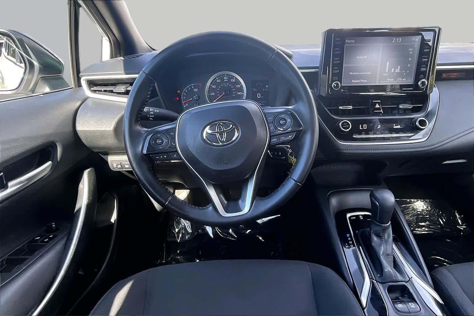 Used 2022 White Toyota SE Nightshade image 6