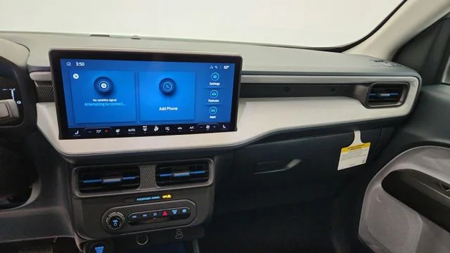 New 2026 White Ford XLT image 17